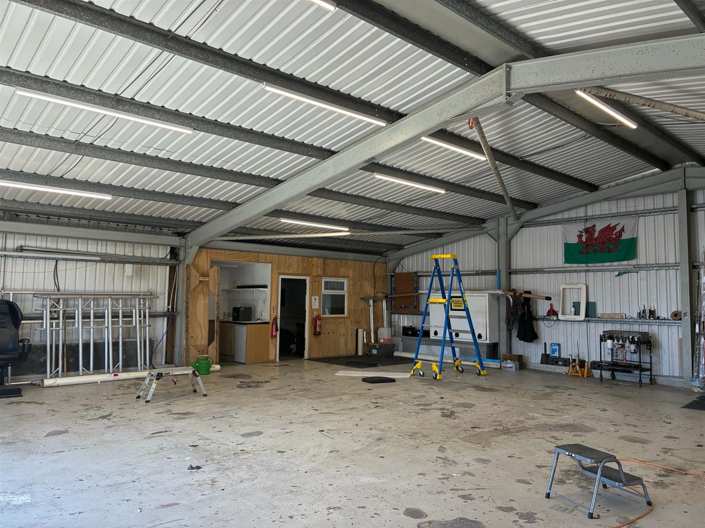 Workshop/Industrial Unit, Waterton Lane, Bridgend, CF31 3YY